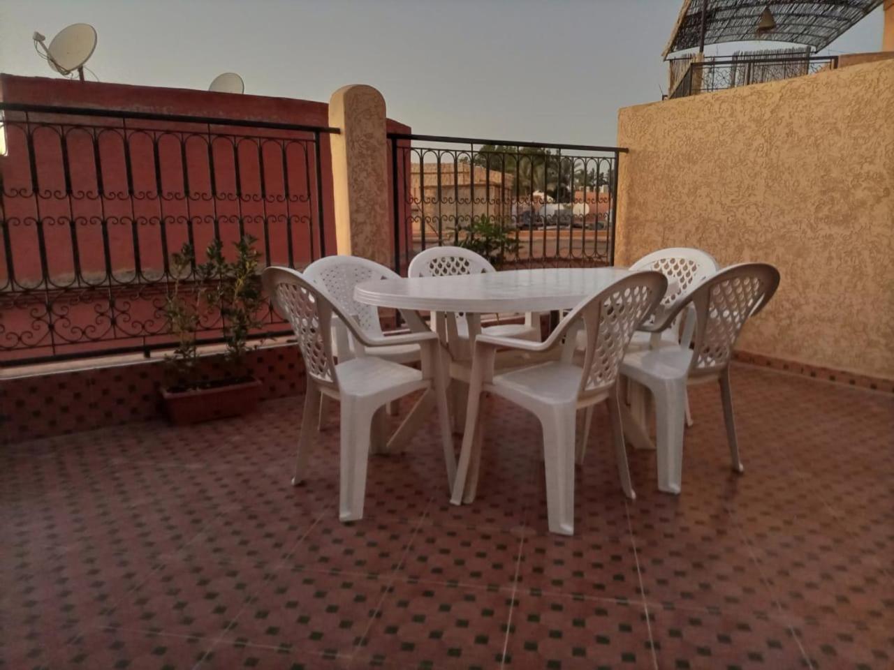 Riad Al Nakhil Marrakesh Bagian luar foto